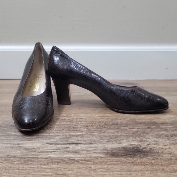 Salvatore Ferragamo Shoes - Salvatore Ferragamo womens size 8.5 C brown croc embossed leather Pumps heels